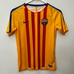 Gently used FCB soccer jersey Youth L